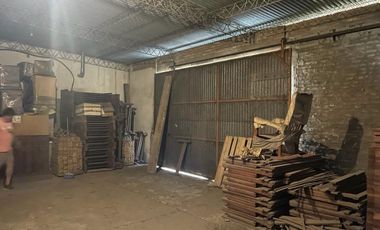 Venta local comercial con deposito