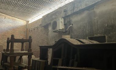 Venta local comercial con deposito