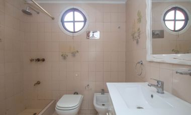 Venta Casa multifamiliar Martinez con jardin