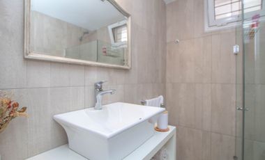 Venta Casa multifamiliar Martinez con jardin