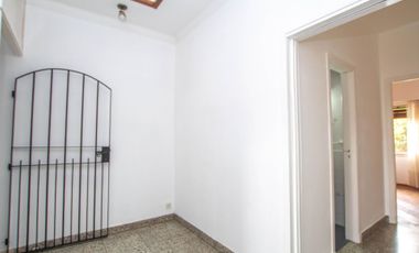 Venta Casa multifamiliar Martinez con jardin