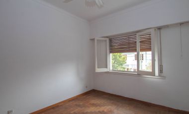 Venta Casa multifamiliar Martinez con jardin