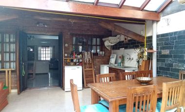 Venta Duplex 4 amb Ramos Mejia con cochera  jardin