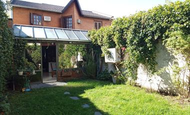 Venta Duplex 4 amb Ramos Mejia con cochera  jardin