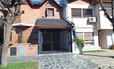 Venta Duplex 4 amb Ramos Mejia con cochera  jardin