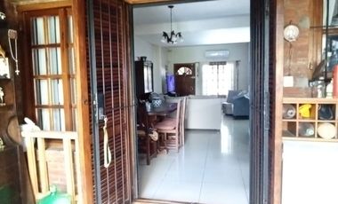 Venta Duplex 4 amb Ramos Mejia con cochera  jardin