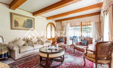 Casa en Venta en Avda Santa María/ Sector Rotonda Lo Curro