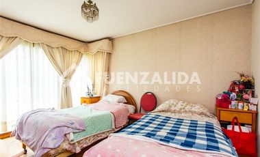 Casa en Venta en Avda Santa María/ Sector Rotonda Lo Curro