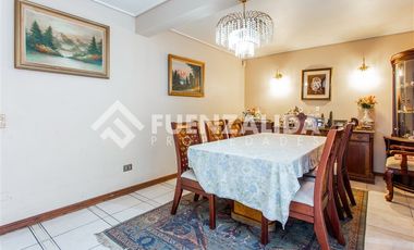 Casa en Venta en Avda Santa María/ Sector Rotonda Lo Curro