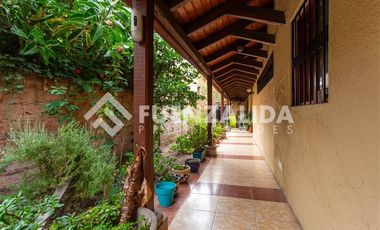 Casa en Venta en Avda Santa María/ Sector Rotonda Lo Curro