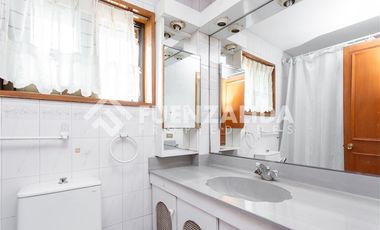 Casa en Venta en Avda Santa María/ Sector Rotonda Lo Curro