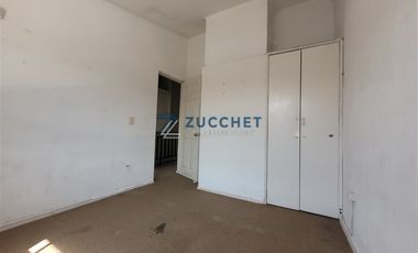 Casa en Venta en Av. Las Torres Piedra Roja Metro Lo Cruzat