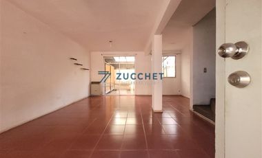 Casa en Venta en Av. Las Torres Piedra Roja Metro Lo Cruzat