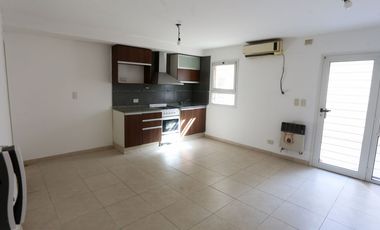 CASA EN VENTA EN LUIS GUILLON TIPO DUPLEX