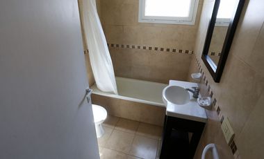 CASA EN VENTA EN LUIS GUILLON TIPO DUPLEX