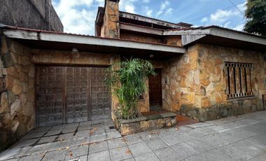 Casa 3 amb lote propio con quincho y cochera