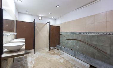 VENTA LOCAL COMERCIAL EN HURLINGHAM - PERMUTA