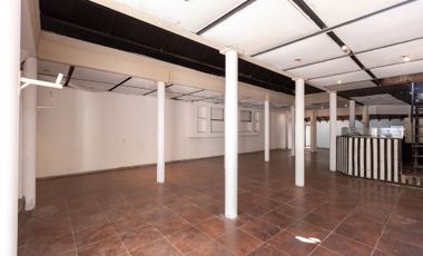 VENTA LOCAL COMERCIAL EN HURLINGHAM - PERMUTA