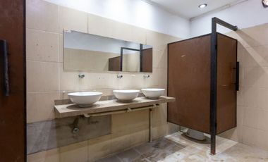 VENTA LOCAL COMERCIAL EN HURLINGHAM - PERMUTA