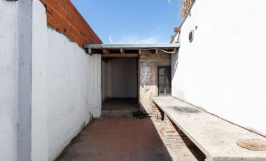 VENTA LOCAL COMERCIAL EN HURLINGHAM - PERMUTA
