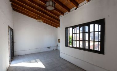 VENTA LOCAL COMERCIAL EN HURLINGHAM - PERMUTA