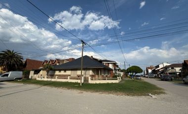 Venta casa 5 ambientes Santa Clara del Mar