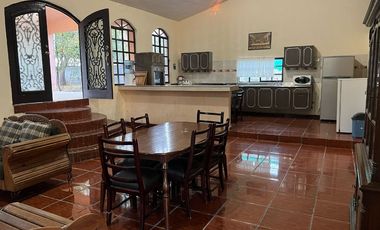 Quinta disponible en venta. En San Antonio de las Alazanas, sobre carretera a unos minutos del pueblo