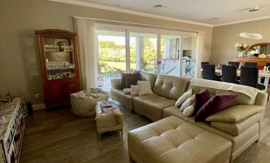 Casa en alquiler anual en Haras Santa Maria - Barrio las Lomas - Amoblada