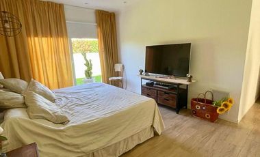 Casa en alquiler anual en Haras Santa Maria - Barrio las Lomas - Amoblada