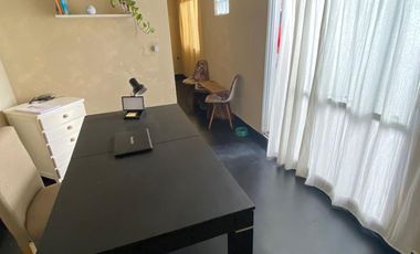 Casa 4 ambientes con quincho, patio y cochera en Lanús Este