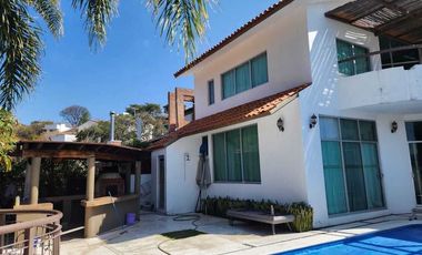 SE VENDE CASA EN RANCHO SAN DIEGO EN IXTAPAN DE LA SAL EDOMEX