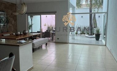 HURBAN VENDE casa en Las Misiones