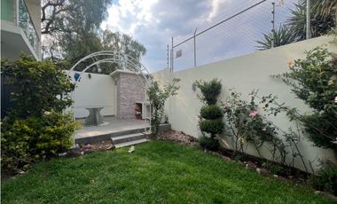 Casa en Venta, céntrica – Cerca del Río de las Avenidas. Remodelada