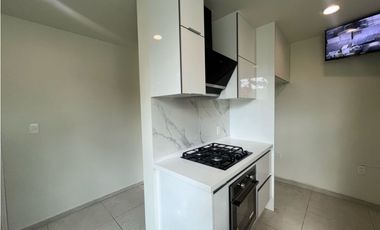Casa en Venta, céntrica – Cerca del Río de las Avenidas. Remodelada