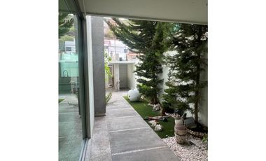 Casa en Venta, céntrica – Cerca del Río de las Avenidas. Remodelada