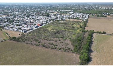 64,000 mts col. Praderas, Cadereyta jimenez , dentro de mancha urbana