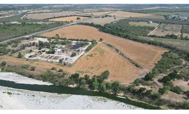 14 hectareas libramiento Alfonzo Mtz Dominguez Frente de carretera