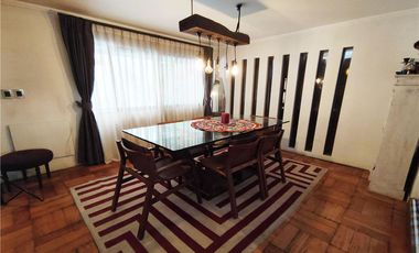 Amplia, moderna y remodelada casa en Providencia
