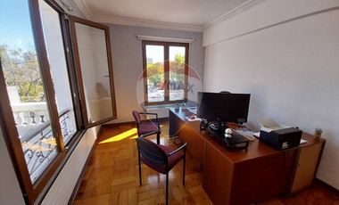 Casa Residencial o comercial renovada e eficiente
