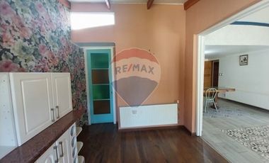 Casa Residencial o comercial renovada e eficiente