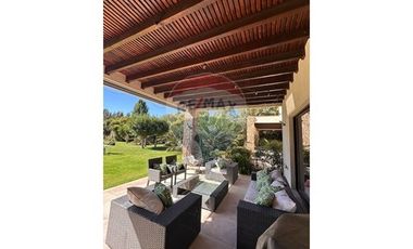 Casa 7 dorm. Fundo El Descanso. Cam. Melipilla
