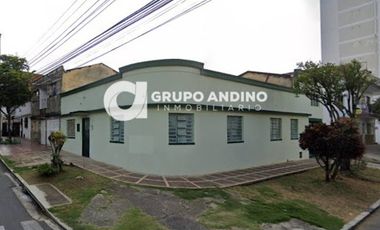 VENTA de CASA COMERCIAL en BUCARAMANGA