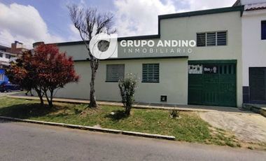 VENTA de CASA COMERCIAL en BUCARAMANGA