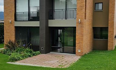 VENDO CASA EN REFUGIO DEL VALLE, LA CALERA