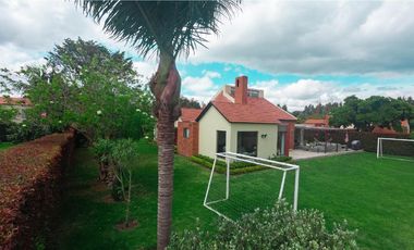 Casa en renta en Hacienda San Sebastián, San Simón Guaymaral