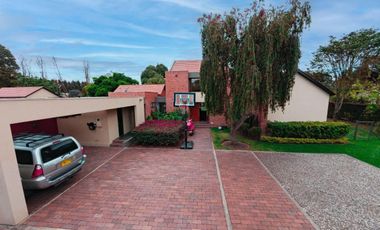 Casa en renta en Hacienda San Sebastián, San Simón Guaymaral