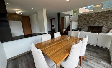 VENDO CASA EN MACADAMIA, LA CALERA