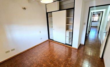Casa  en Venta Villa Luzuriaga / La Matanza (A141 4039)