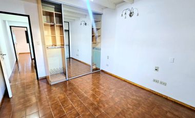 Casa  en Venta Villa Luzuriaga / La Matanza (A141 4039)