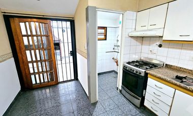 Casa  en Venta Villa Luzuriaga / La Matanza (A141 4039)